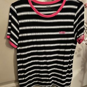 Vans tee